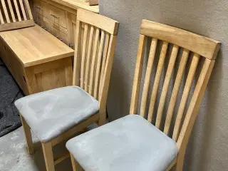 Spisebord sæbebehandlet egetræ