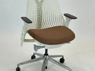 Herman Miller Sayl Kontorstol (Brun)