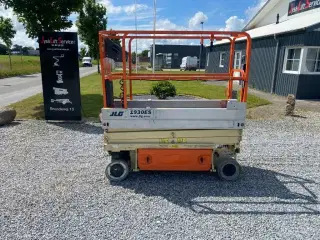 JLG 1930 ES