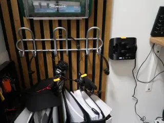 5 stk. headsets med batterier og lader