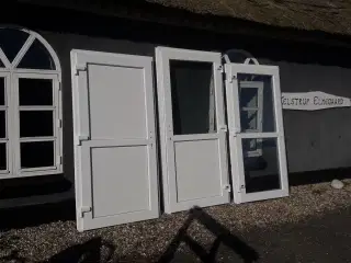 nye Udhusdøre