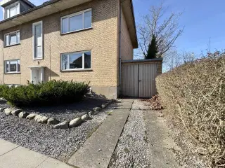 Garage til leje på Stadionvej 49