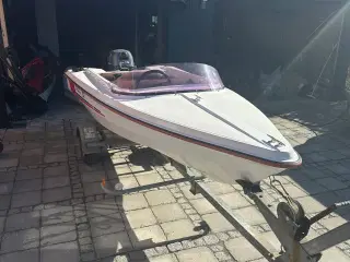 Dolphin 350 speedbåd