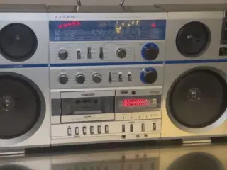 Mega fed Retro ghettoblaster 