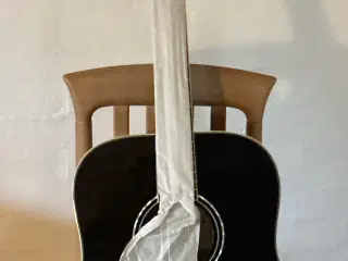 Venstrehånds guitar 
