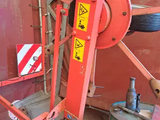 Kuhn høvender