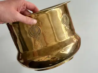 Urtepotteskjuler, messing