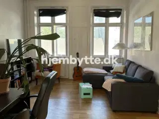Hjembytte - Fælledvej