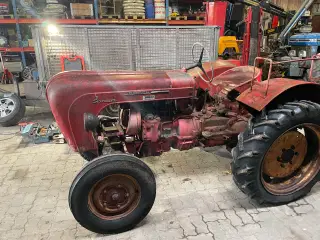 Porsche traktor 218