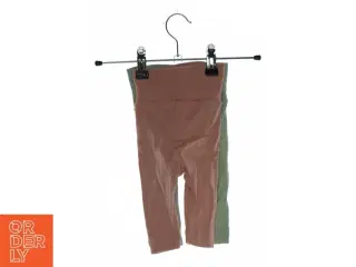 2 par bukser fra H&M (str. 56)