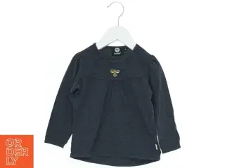 Langærmet bluse fra Hummel (str. 86)