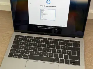 💻 MacBook Air 13" – 2018 (Model A1932)