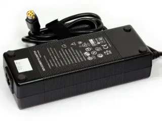 IBM-Lenovo 130W 19.5V 6.7A strømforsyning med 4pin stik- Kompatibel