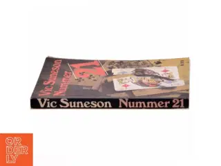 Vic Suneson &#39;Nummer 21&#39; Bog fra Lademann