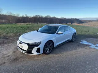 Audi e-tron GT  pro quattro