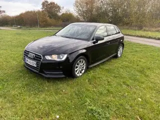 Audi A3 1,6 TDi 110 Attraction Sportback