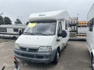 2002 - Fiat McLouis Slimline 251   Lille fin autocamper for 2 personer. Sælges engros pga alder.