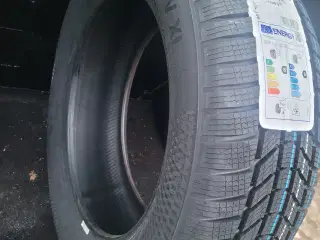 215/60R18 xl contintal 