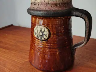 Brigitte Andrzejak vase/kande