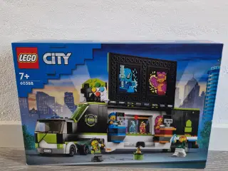 60388 Gaming Tournament Truck