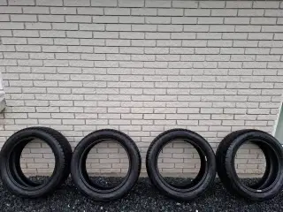 Goodyear vinterdæk 215/55-18 99V 