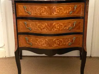 Fineste lille elegante rokoko kommode