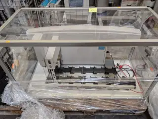 Pipette Liquid Handler System  BECKMAN COULTER  Biomek 3000