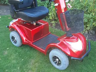 Fin og billig elscooter 4hjulet 