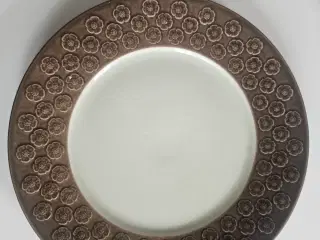 Middagstallerkner Umbra i Stentøj af Quistgaard 