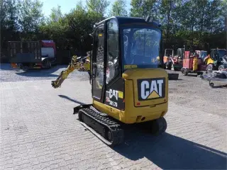 CAT 301,7 med udskyder arm tiltmanfæste
