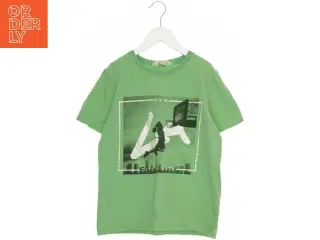 T-Shirt fra H&M (str. 152 cm)