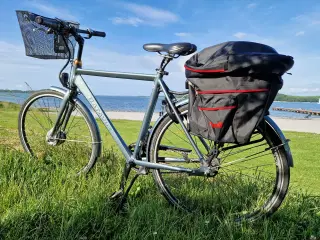 Elcykel. Batavus Stratos E-go 36V.