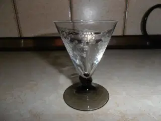 glas med vinranker pr.stk