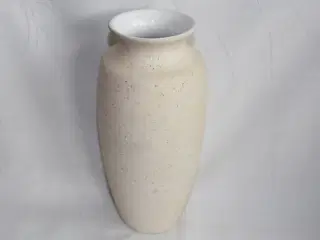 Vase af keramik