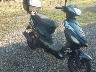 Sælges hel eller i dele