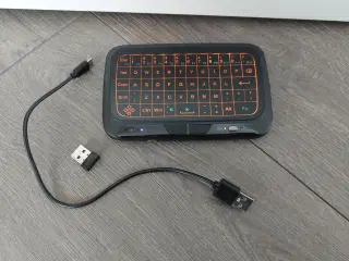 Mini wireless keyboard with touchpad