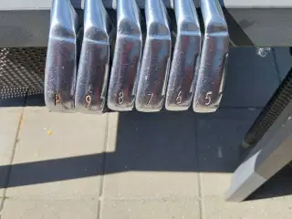 Srixon I-701 Forged golfjern med stålskaft