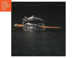 Dekorativ hårnål med delfinmotiv (str. 15x5 cm)