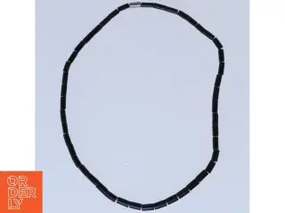 Halskæde med sorte perler (str. 41 cm)