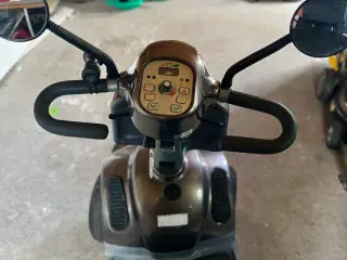 4hjulet el-scooter 