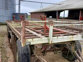 Halmvogn med drejeskammel