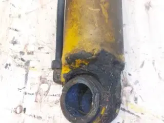 Hydrema 906B Cylinder 200811