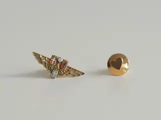SAS broche 18 K guld+3 diamanter + hjertenål 14 K
