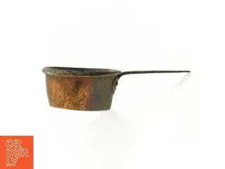 Gammel kobberkasserolle (str. Ø. 16 cm. længde, 30 cm)