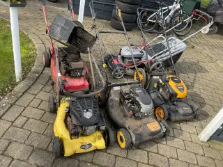 Sælger 4 stk plæneklipper