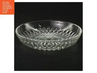 Glas assiet (str. 14,5 cm i diameter og 3 cm høj)