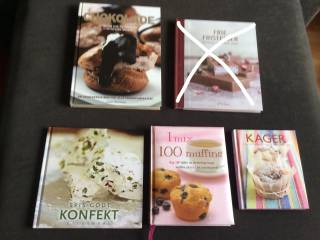 Kogebøger, det søde, stk 25-40 alle for 110  kr, 
