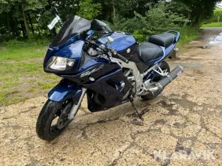 Motorcykel Suzuki SV 1000s