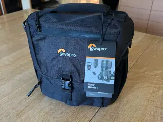 Lowepro Nova™ 170 AW II kamera taske