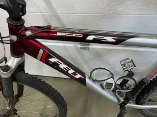 Mountainbike. FELT. 26”.